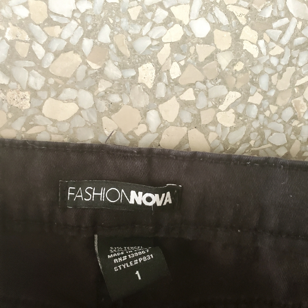 Fashion Nova Skinny Black Jeans Size 1
